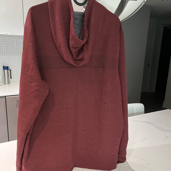 🔴 Stay Cozy and Stylish in a Red Sweater! 🔴 - Picture 3 of 8